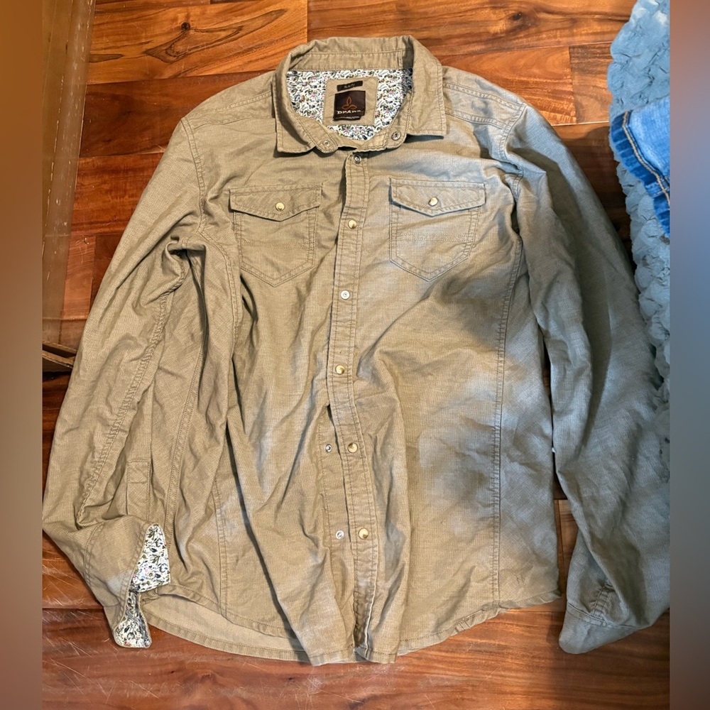prAna Men’s Slim Fit Button Down Shirt Long Sleeve Neutral Tan (1103)‎